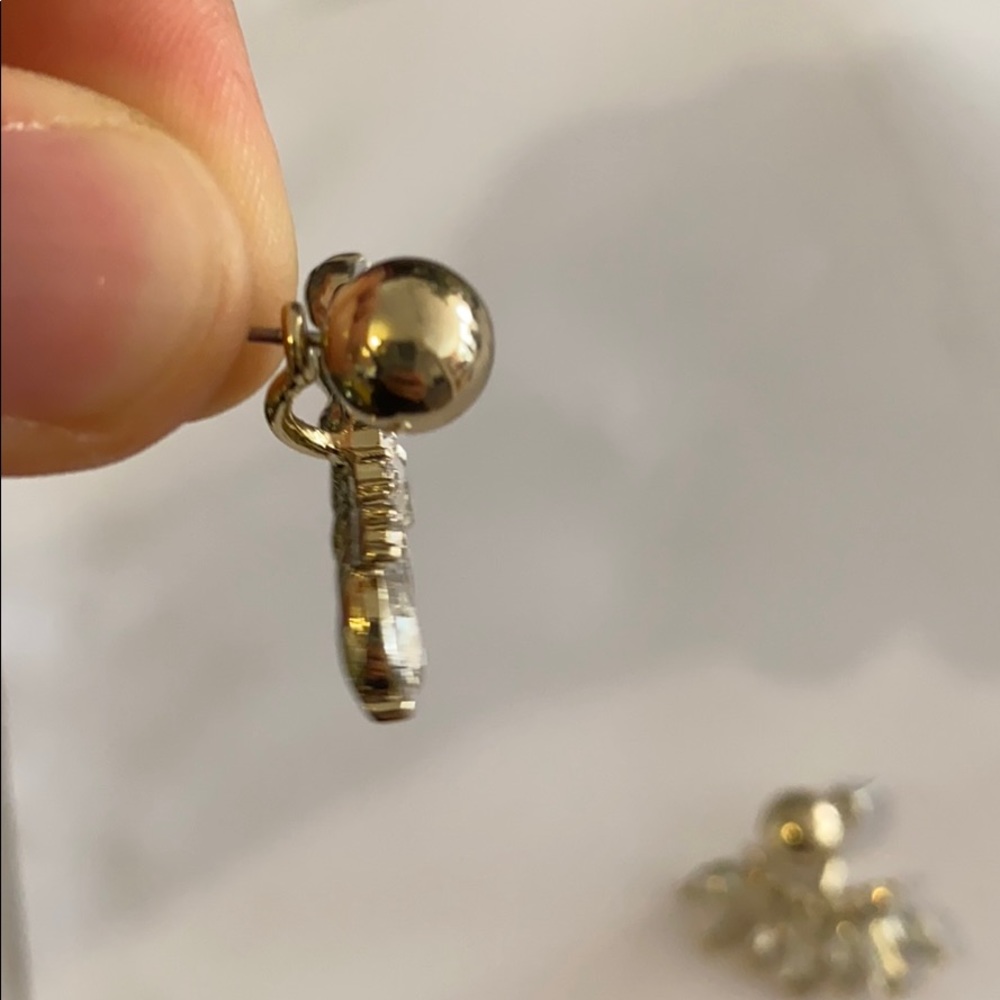 Sabine Mohawk Earrings - Picture 5 of 12
